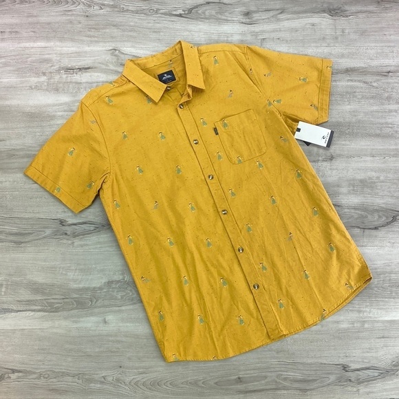 RIP CURL-HULA BREACH SHORT Hawaiian SLEEVE BUTTON UP SHIRT - Picture 1 of 8